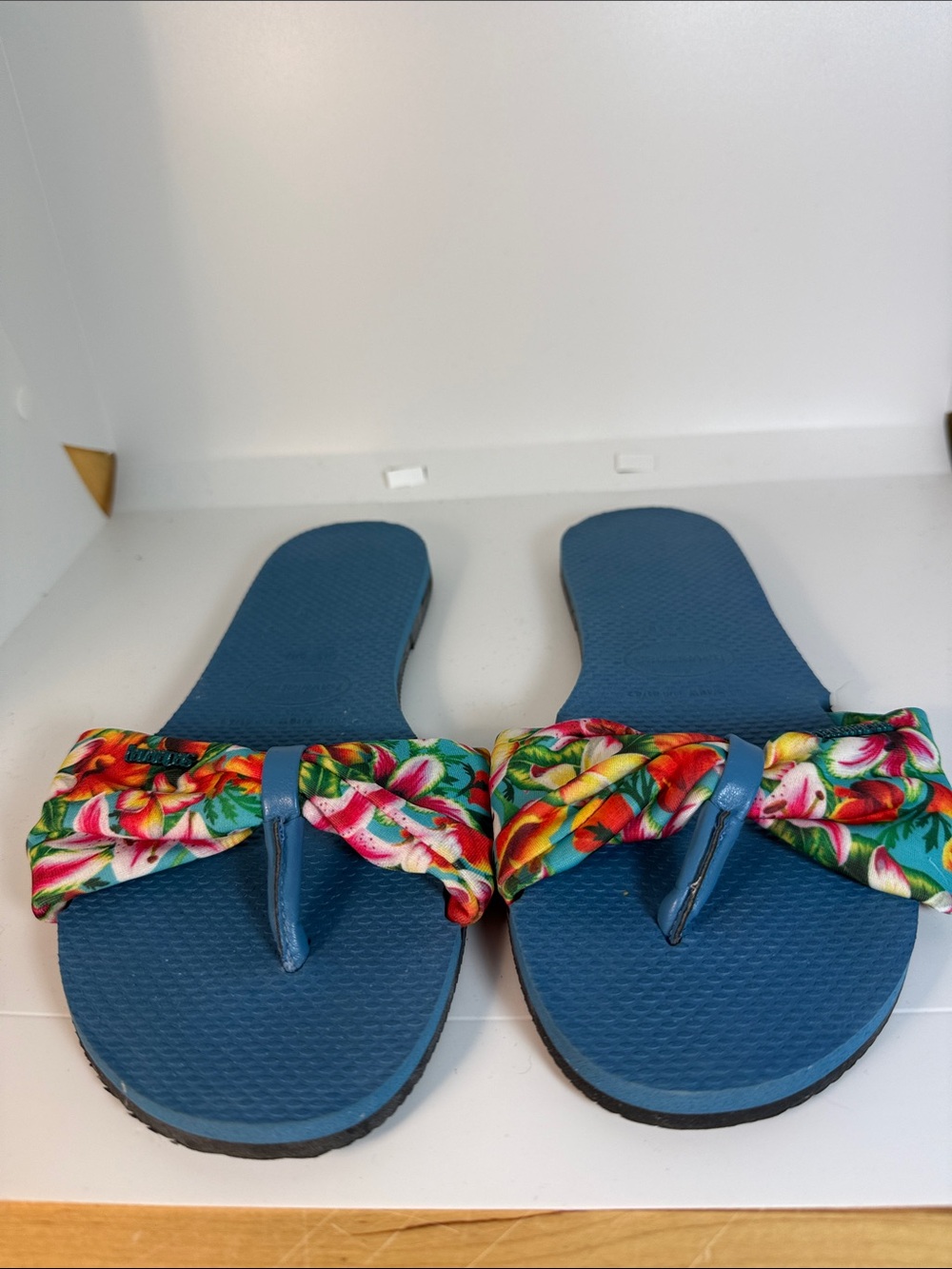 Havaianas Blue Floral Tie-Front Thong Sandals for Women